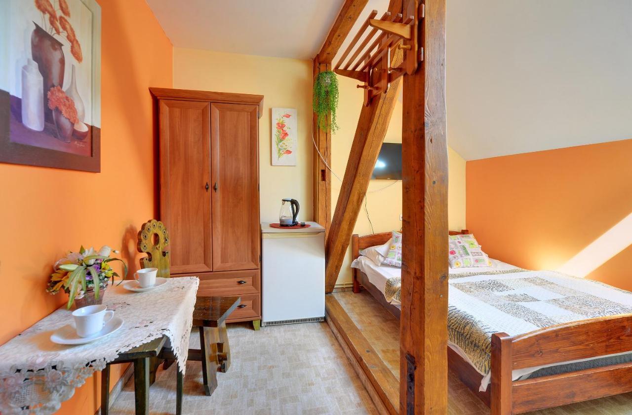 Apartamenty I Pokoje Karpacz - Centrum Karpacza, Parking W Cenie! Екстер'єр фото